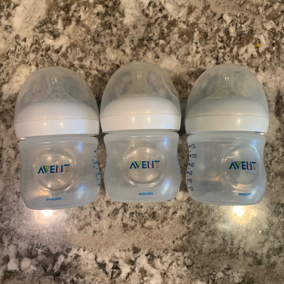 White Baby Bottles Compact Design - Picture 1 of 3